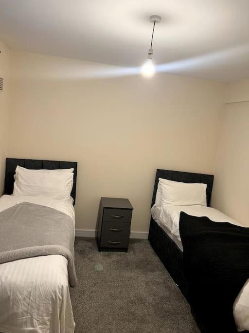 Spacious City Centre Home Near Hospital & M5 Worcester Exterior foto